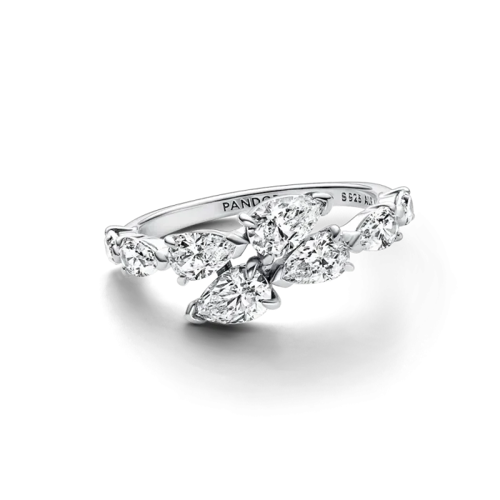 Sparkling Overlapping Band Ring - Image 4