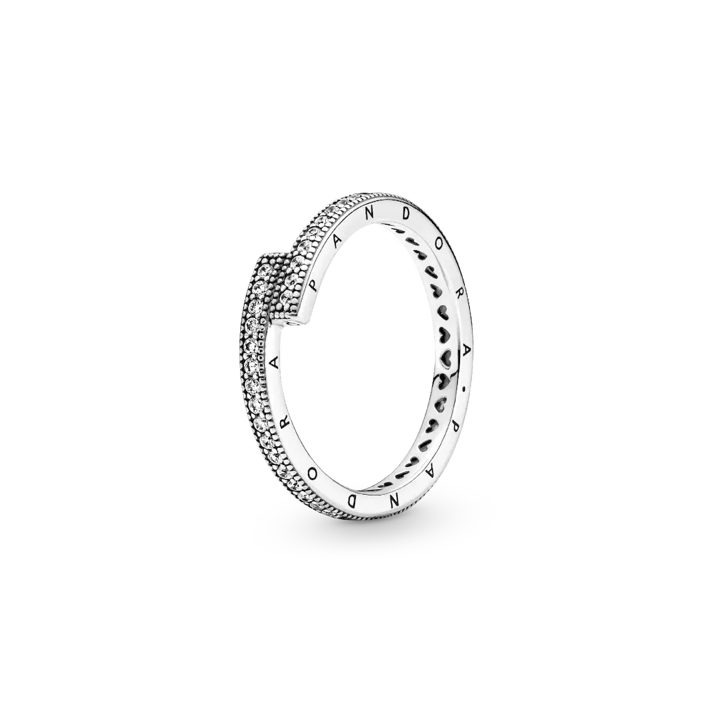 Sparkling Overlapping Ring
