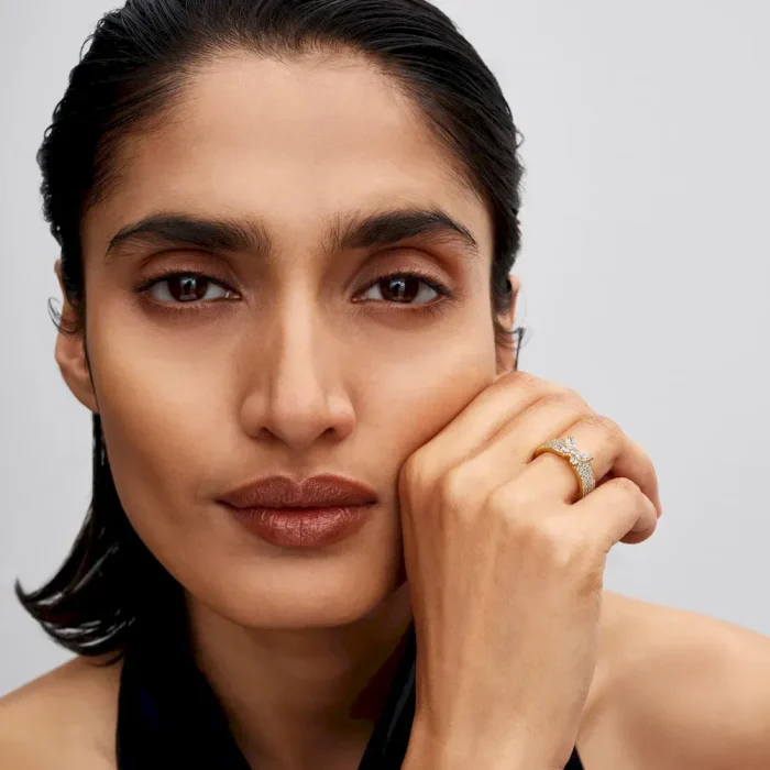 Sparkling Butterfly Bold Ring - Image 4