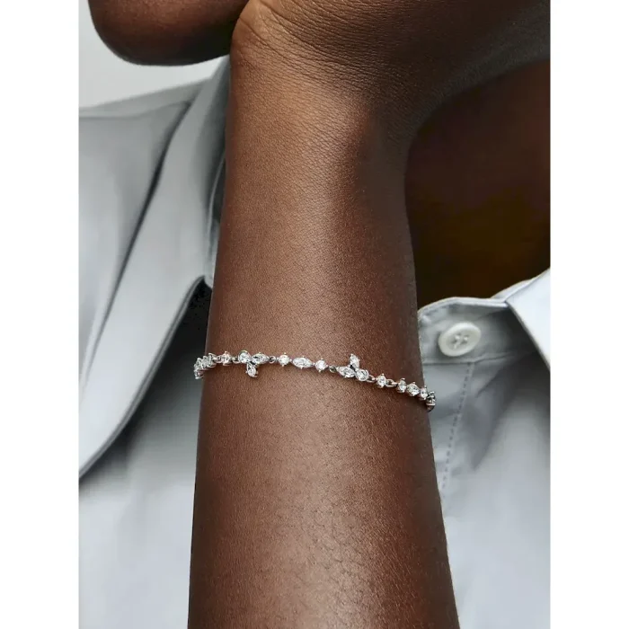 Sparkling Herbarium Cluster Chain Bracelet - Image 3