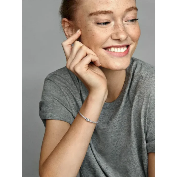 BE LOVE Engravable Heart Bracelet Set - Image 7