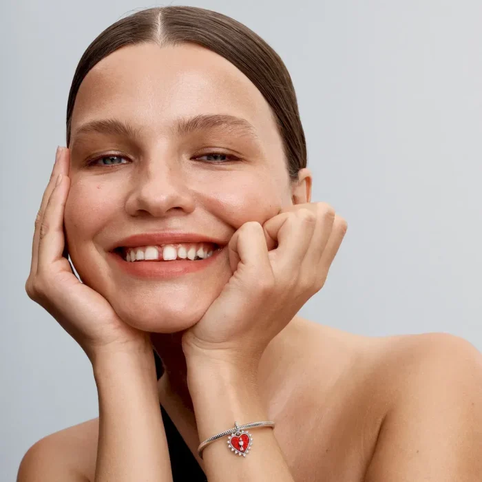 Spinnable Arrow Heart Charm Necklace - Image 5