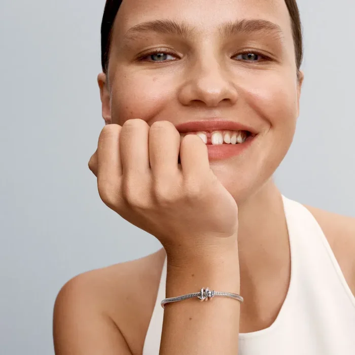 Twisting Arrow Charm - Image 4