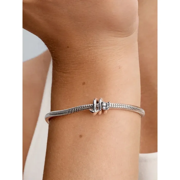 Twisting Arrow Charm - Image 2