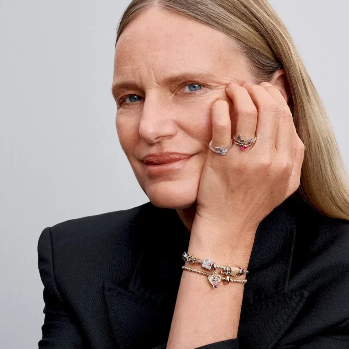 Engravable Double Heart Charm Bracelet Set - Image 4