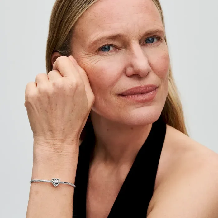 Openwork Mom & Heart Charm - Image 3