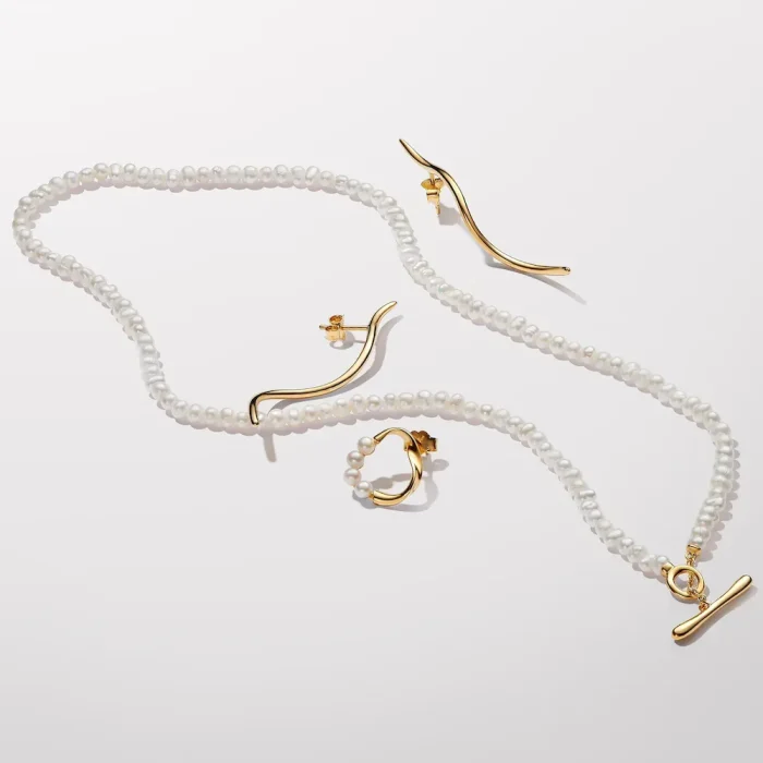 Organically Shaped Wire Stud Earrings - Image 5