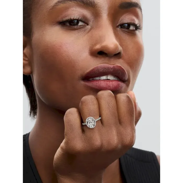 Embracing Halo Jewelry Set - Image 12