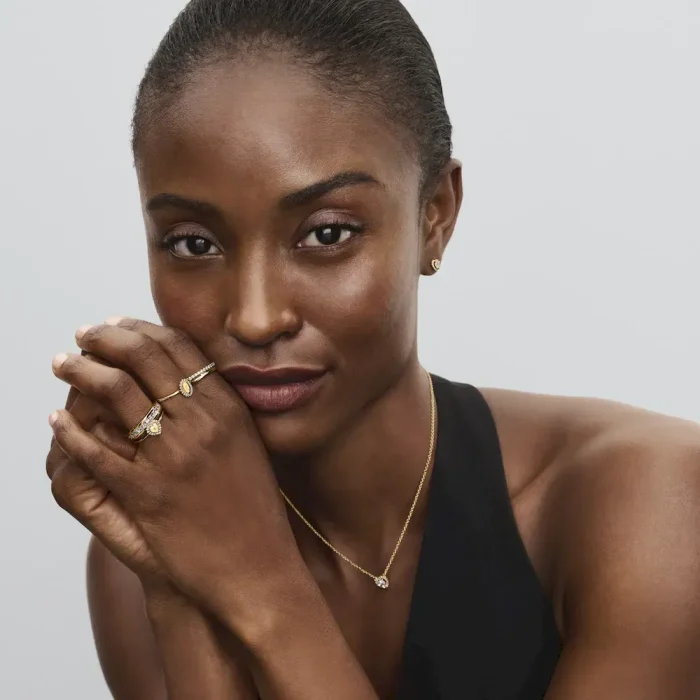 Engravable Oval Halo Ring - Image 4