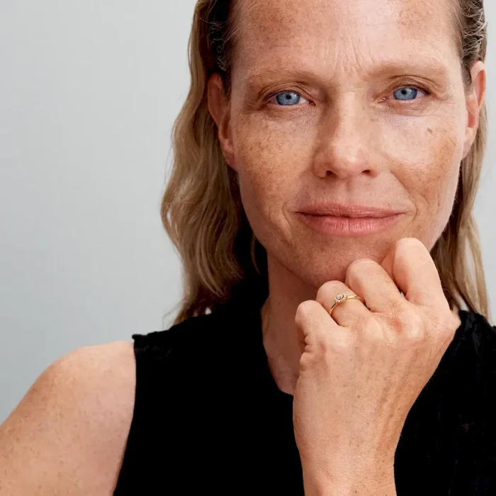 Golden Pave Halo Jewelry Set - Image 9